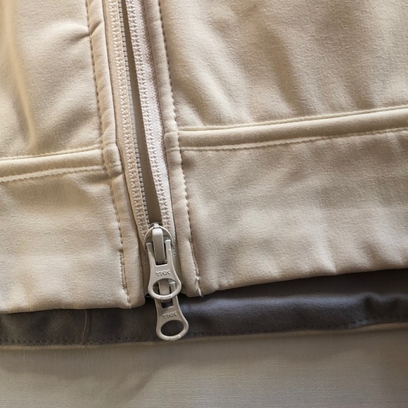 Columbia titanium Omni-Tech Jacket - Picture 5 of 12